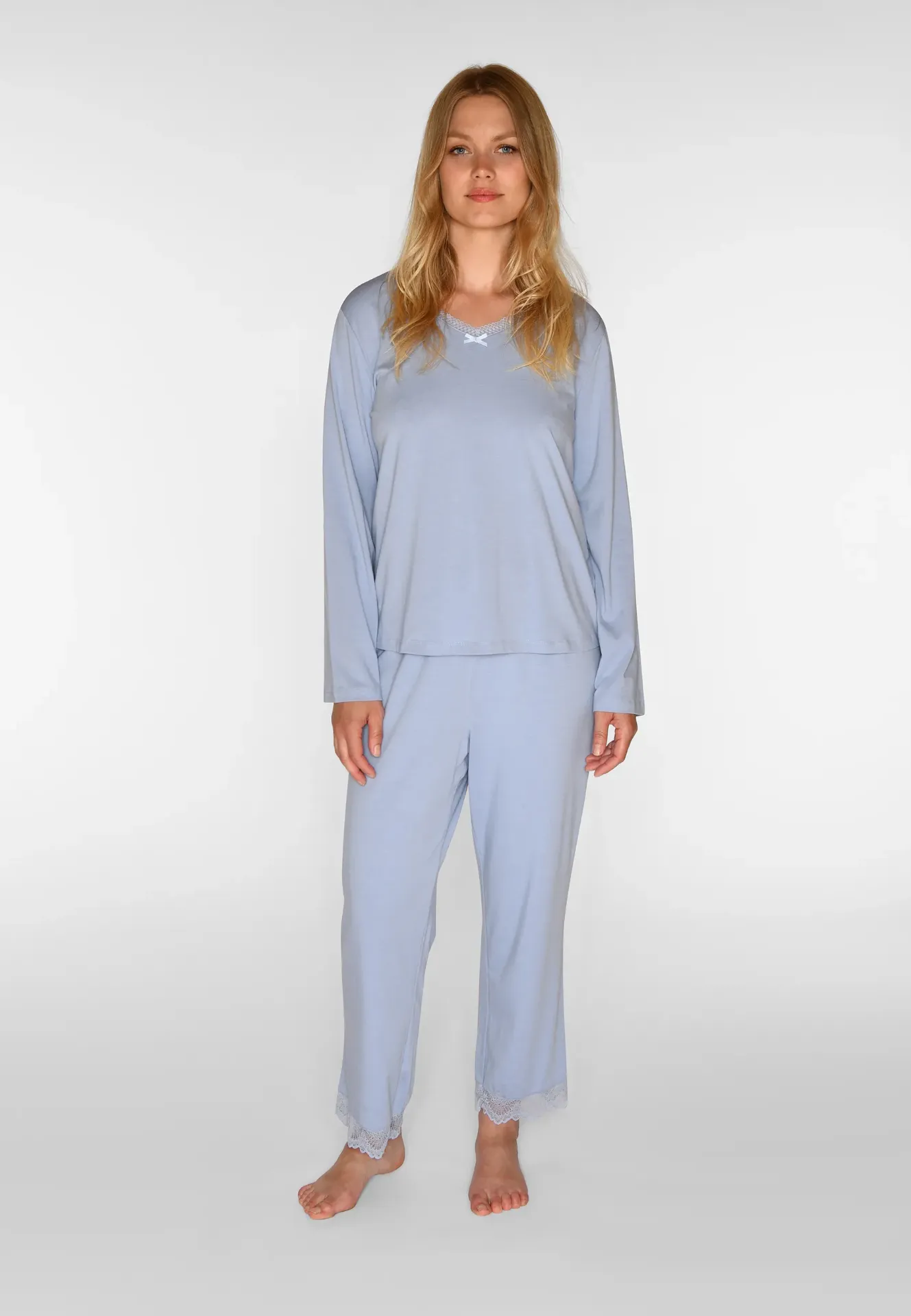 Jordan shirt + Charlotte pants (S)